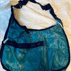 Thirty-one Explorista Crossbody Bag